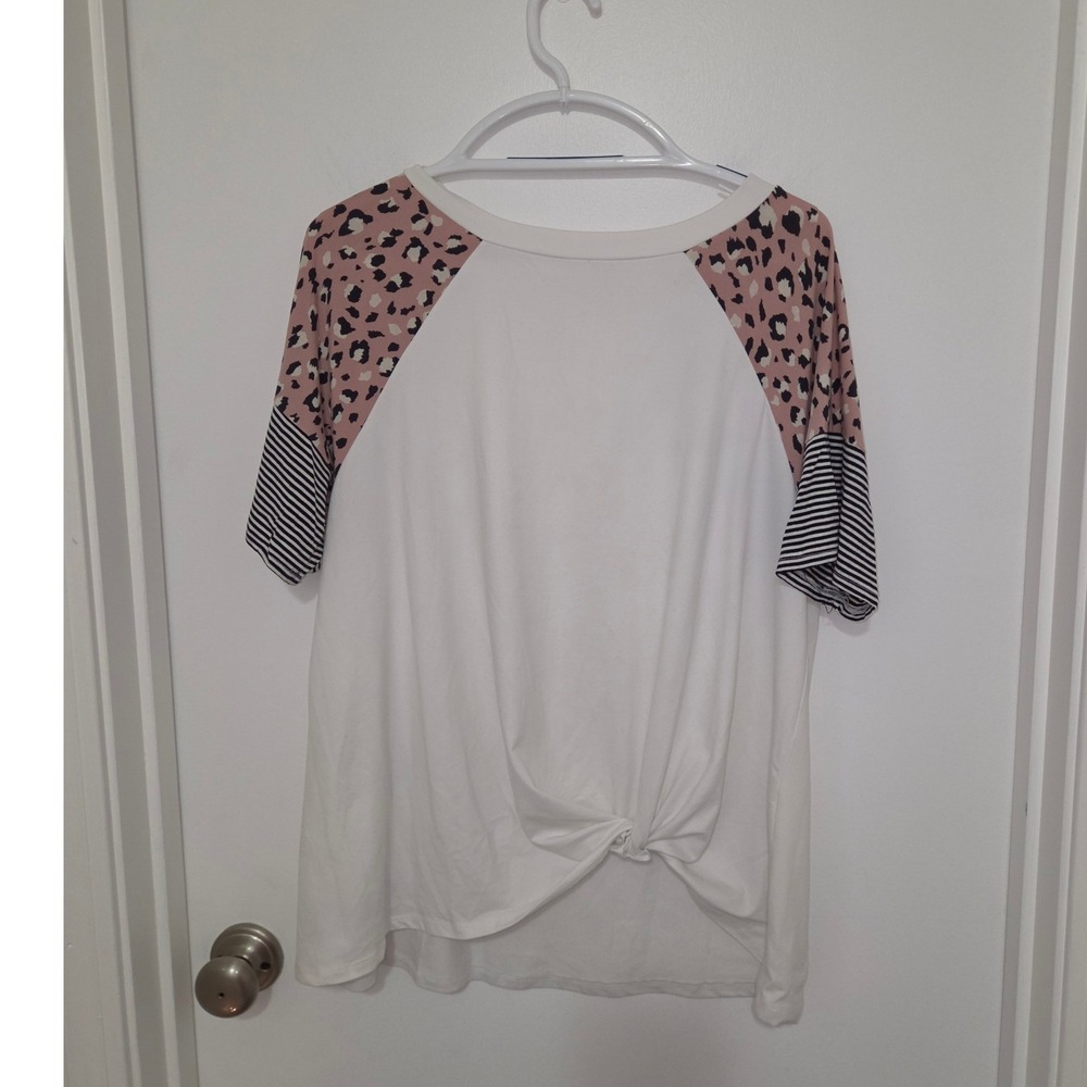 Emerald Womens Pink Leopard Stripe Raglan Front Knot Short Sleeve Top Large